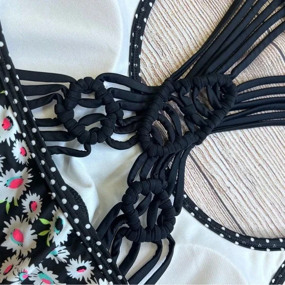 Daisy High Neck Bikini Swim Top - Picture 4 of 4